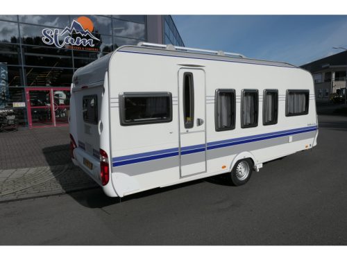 Hobby De Luxe 520 TMF mover, air conditioning and awning photo: 2