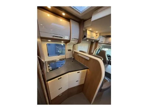 Carthago C-Tourer T 144 LE 4 Personen, LPG, Automatik Foto: 12