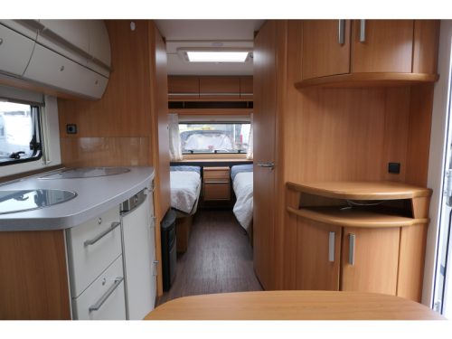 Fendt Saphir 540 TG single beds and awning photo: 9