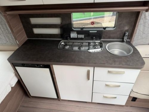 Knaus Sport Silver Selection 500 UF mover airco pano awning photo: 17