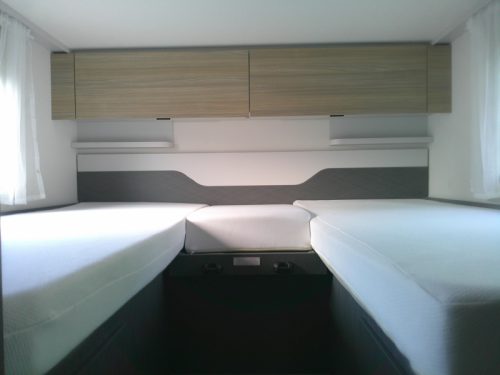 Etrusco T 6900 SB Automatic 5-person Motorhome photo: 7