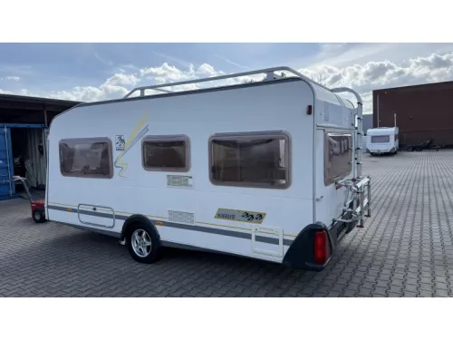 Knaus Sudwind 450 TF French bed round seating toilet photo: 11