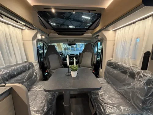 Adria Compact Select DL automatic / single beds photo: 8