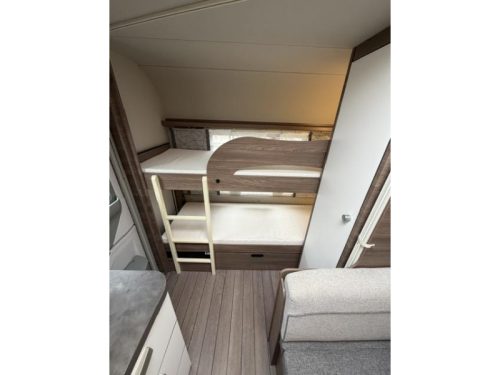 Knaus Sport Silver Selection 540 FDK Incl. Mover and Awning photo: 22