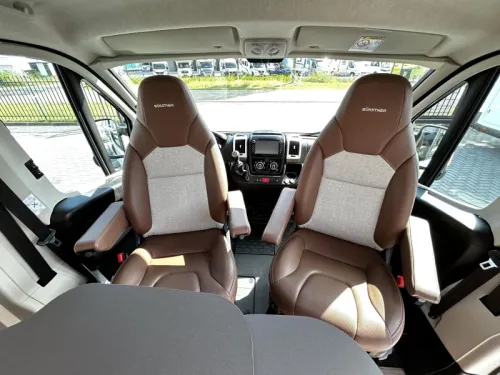 B&uuml;rstner City Car 540 Querbett/5,40m/2020/Euro6 Foto: 14