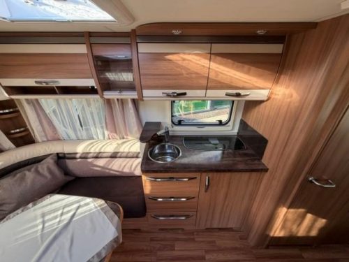 Knaus Sudwind Exclusive 580 EU mover luifel unico genua  foto: 14