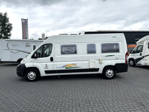 Chausson Twist 2 Transverse Bed/2008/Euro4/Airco photo: 4