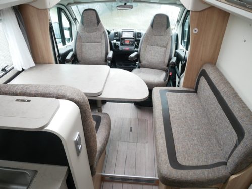 Knaus Sky TI 650 MF, Automatik, Franz&ouml;sisches Bett, Fahrradlift Foto: 7