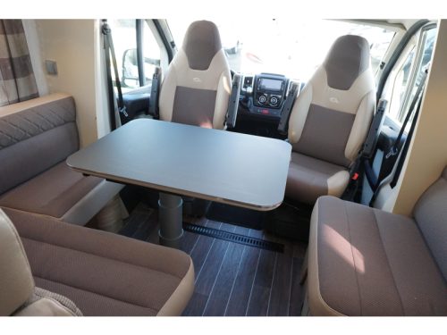 Adria Coral Plus 600 SL Automaat Foto: 9