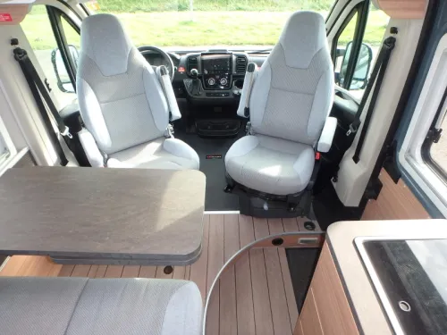 Weinsberg CaraBus 630 ME Foto: 8