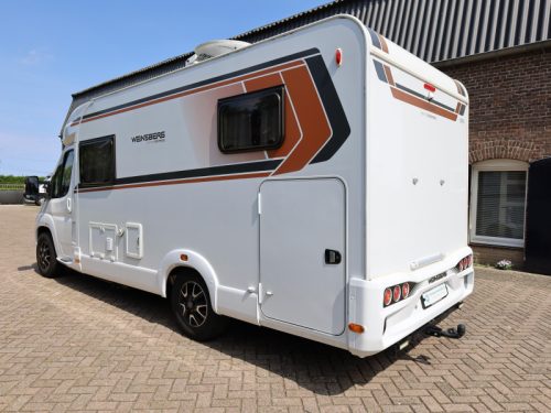 Weinsberg CaraCompact 600 MEG roof air conditioning and tow bar photo: 1