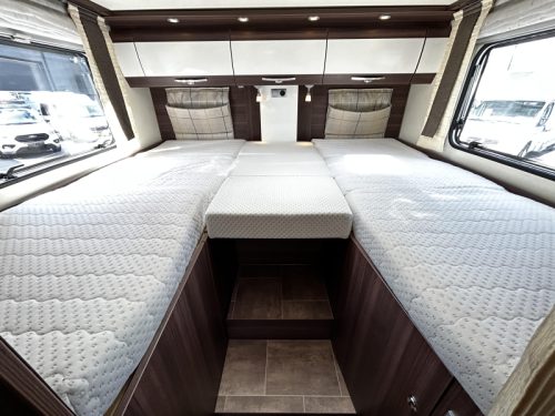 B&uuml;rstner Nexxo 728 T Single-beds/2015/Euro-5 photo: 14