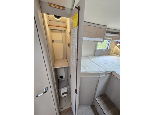 Hymer Exsis-T 678 Automatic 180hp Single beds  photo: 18