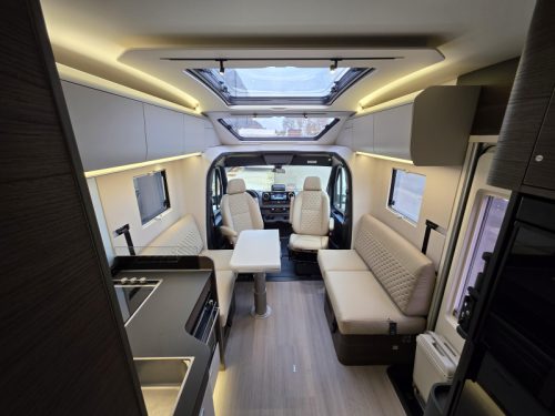 Adria Coral Supreme MB 670 DL Foto: 13