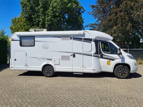 Knaus Sky TI 700 MEG E&P leveling system photo: 1