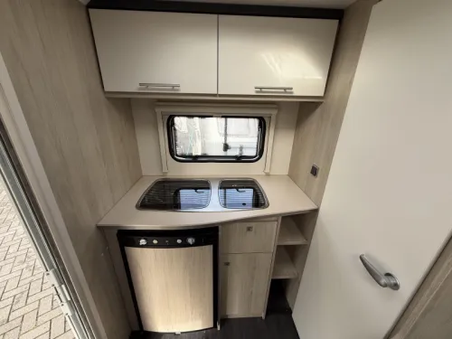 Caravelair Alba 400 VASTBED TREINZIT LUIFEL  foto: 20