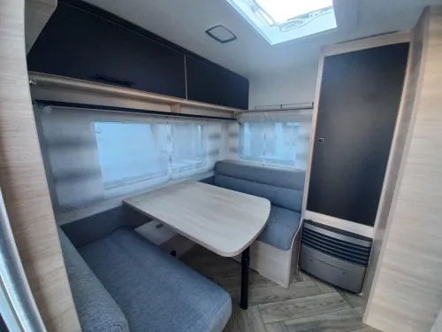 Caravelair Sport Line 480 Kassettenmarkise - Vorzelt Foto: 4