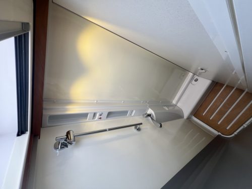 Hymer Exsis-I 504 EX LIT TRANSVERSAL+TOIT RELEVABLE AUTOMATIQUE EURO6 CLIM DE TOIT photo : 10