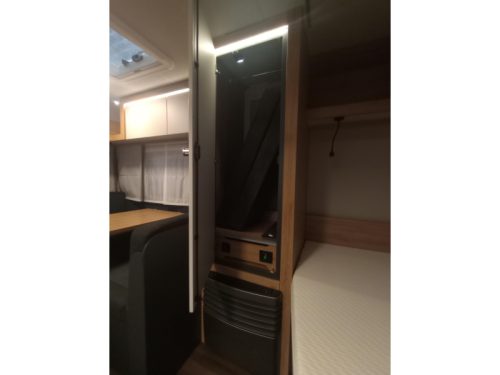 Knaus Sport 400 QD Thule Omnistor, Fu&szlig;bodenheizung Foto: 8