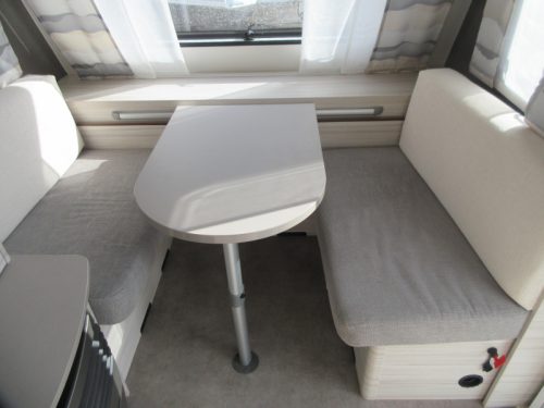 Dethleffs C'Joy 460 LE MET MOVER EN BOILER  foto: 8