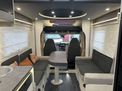 Challenger Graphite Ultimate 380 ( Chausson 720 ), 5 berths photo: 7