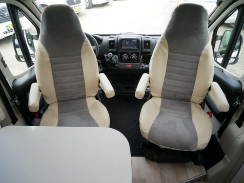 Bavaria V600G, 6 Meter Van conversion, Transverse bed!! photo: 5