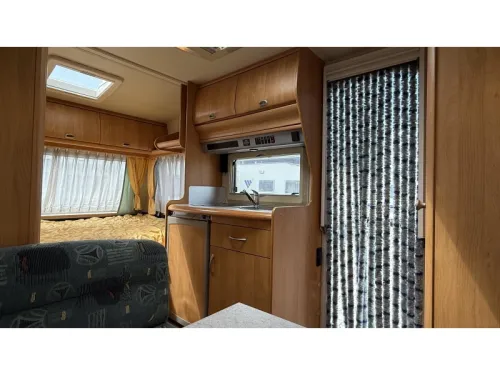 Hobby Excellent Easy 400 SF cama transversal asiento de tren inodoro foto: 6