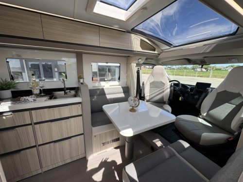 Adria Compact DL 60 Years Selection Levelling system Automatic  photo: 13