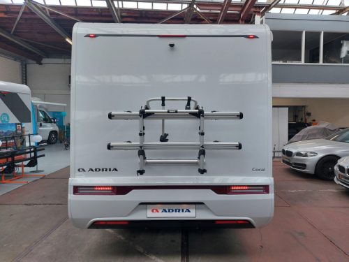 Adria Coral 650 DL L&auml;ngsbetten/face2face/heavy Foto: 22