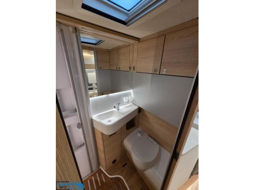 Hymer BMC-T 580 *Automatic 177hp* LED-headlights* New condition!! photo: 19