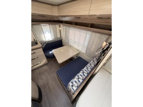 Hobby De Luxe 400 SFE Incl. Awning and Awning photo: 18