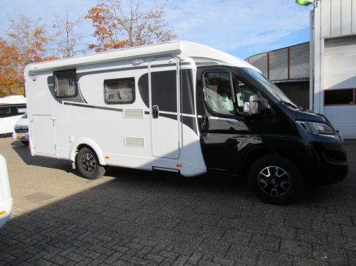 Hymer Carado V339 Europa Edition Black French bed 15k km 2022 photo: 22