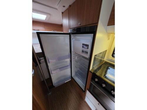 Adria Matrix M 680 SP 5 Gurtpl&auml;tze! Foto: 13