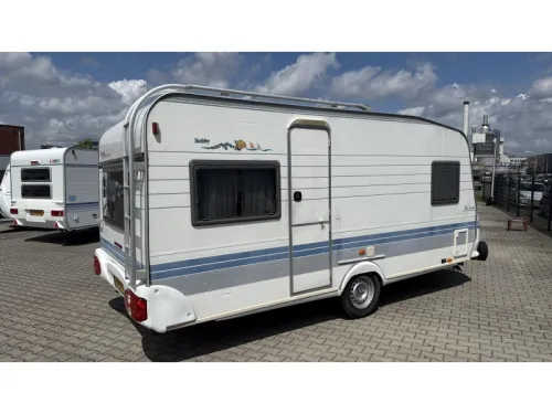 Hobby De luxe Easy 460 UFE franz&ouml;sisches Bett Rundsitzgruppe Toilette Foto: 13