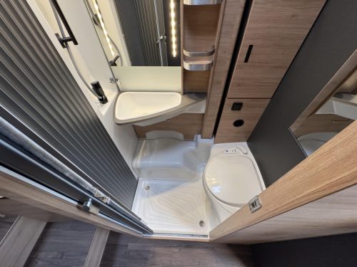 Knaus L!ve Ti 650 MEG photo: 19