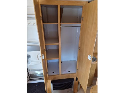 Chateau Calista 450 - Mover - Awning - photo: 6