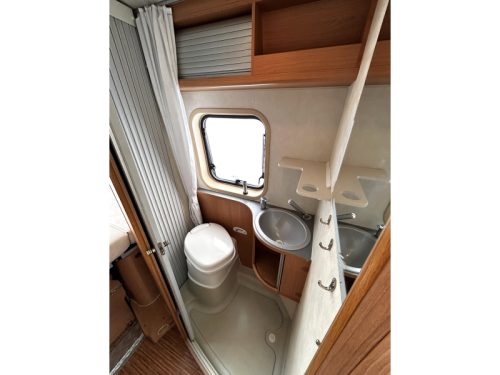 Adria Twin 600 Transverse bed/2010/Air conditioning/6-m photo: 13