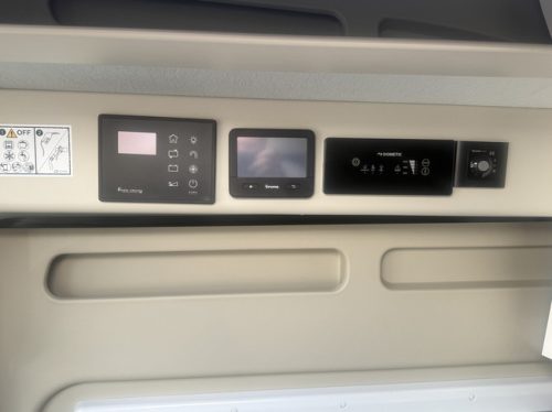 P&ouml;ssl Summit Prime 540 skyroof 9 speed automatic Euro 6 transverse bed navi camera remis plisse flyscreen door bike rack alloy wheels climate control cruise control photo: 18