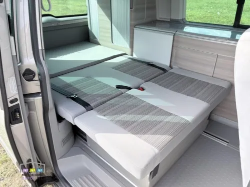 Volkswagen California photo: 9