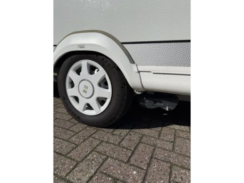 Hobby De Luxe 495 UL Inkl. Rangierhilfe und Markise Foto: 9