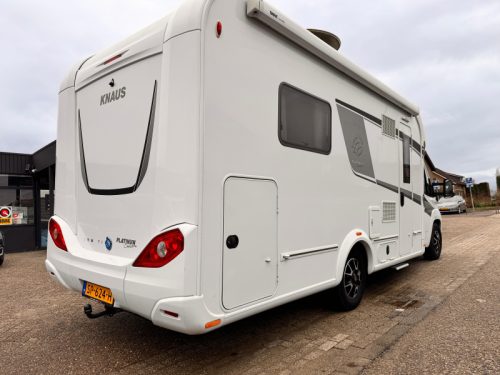 Knaus Sun Ti 700 LX Premium with Queen bed photo: 2