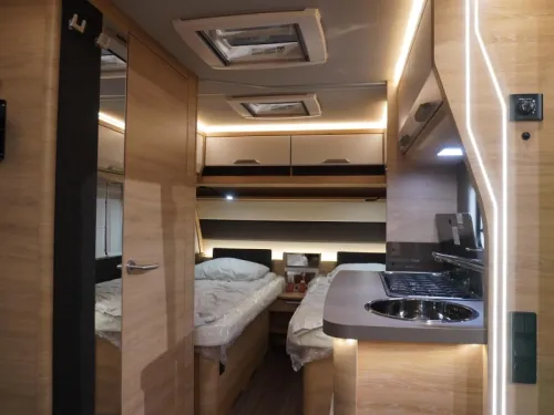 Knaus Sudwind Black Selection 460 EU SINGLE BEDS photo: 16