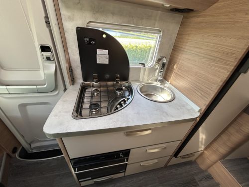 Autocaravana Knaus L!ve I 650 MEG Automaat, aire acondicionado, solar foto: 9