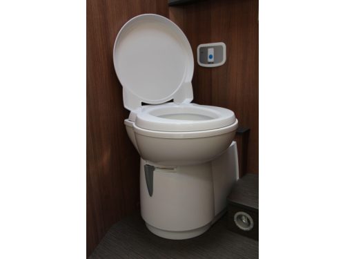 Carthago C-Tourer I Single beds + Fold-down bed photo: 59