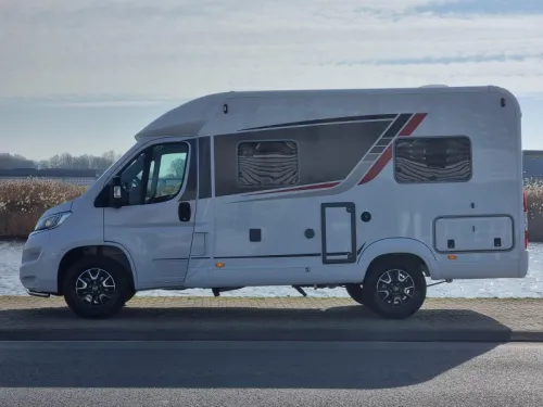 B&uuml;rstner Nexxo Van T 569 photo: 7