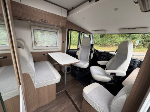 Fiat Ducato Hymer Carado I338 2.3 Single beds Pop-top roof Air conditioning photo: 8