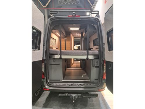 Adria Supertwin 700 SGX 4x4 Mercedes  photo: 18