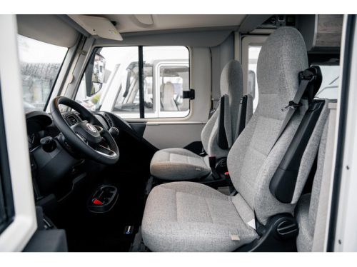 Hymer Exsis I 580 Pure A-class with drop-down bed Hymer Exsis I 580 Pure photo: 10