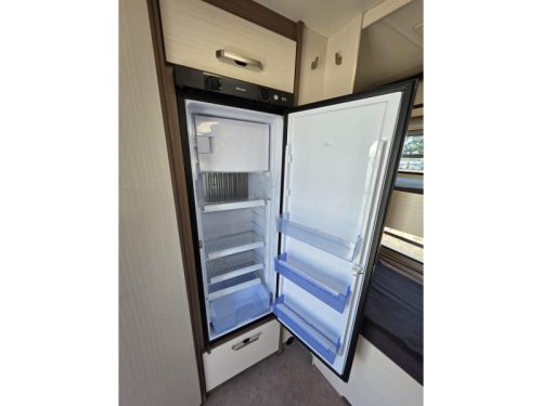 Knaus Lifestyle 550 LK Lounge & Etagenbett Foto: 11