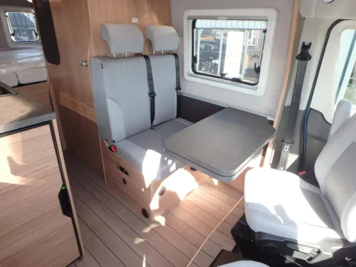 Weinsberg CaraBus 600 MQ JETZT F&Uuml;R 89.950,00 &euro; Foto: 11